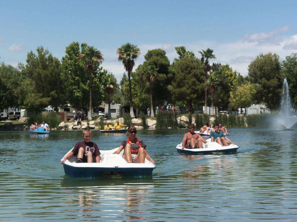 Rv Park At Lakeside Casino Pahrump Luaran gambar